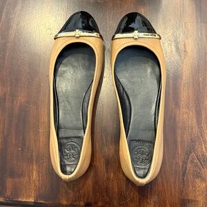 Tory Burch Pacey driver ballet flats size 8. Barely worn. Great condition.